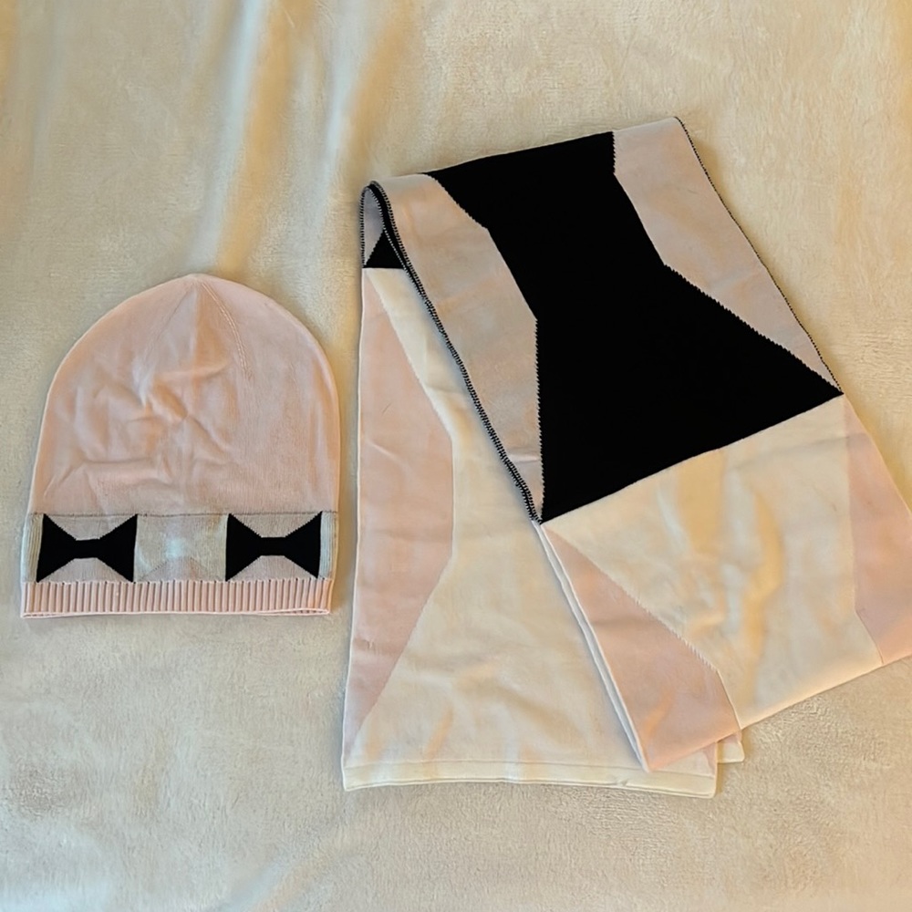 Kate spade matching hat & scarf set